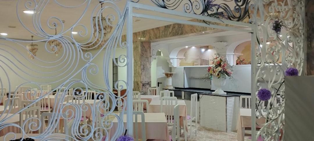 Hvalles Guest house *